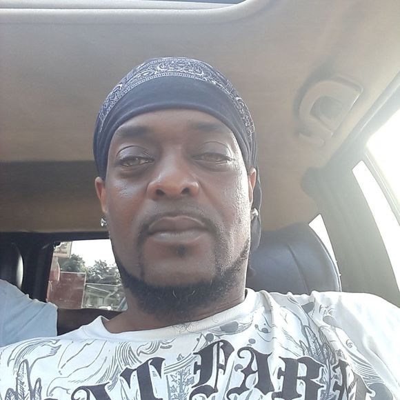 Meet your Posher, Antonio - Picture 1 of 1